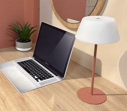 Lampe de Bureau rechargeable LED - rouge