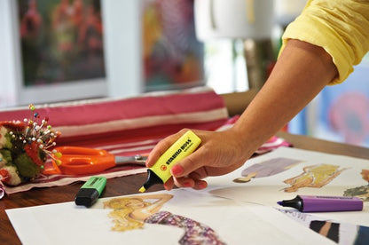 Surligneur stabilo boss pack de 8 couleurs assorties