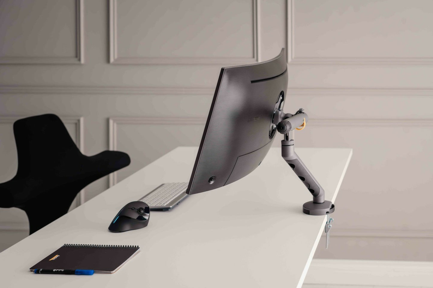 Bras porte-écran flexible - installation rapide
