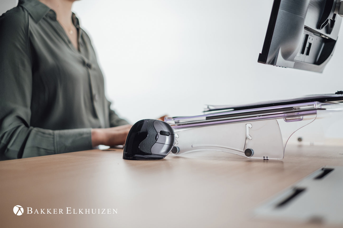 Souris Ergonomique Evoluent D - Sans Fil, Confort Optimal
