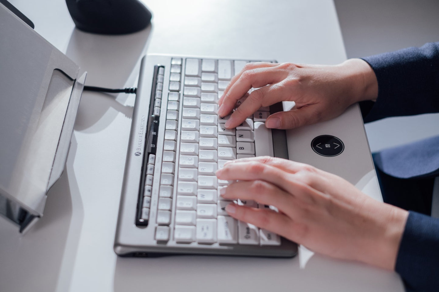 Clavier compact BakkerElkhuizen S-board 840 AZERTY USB