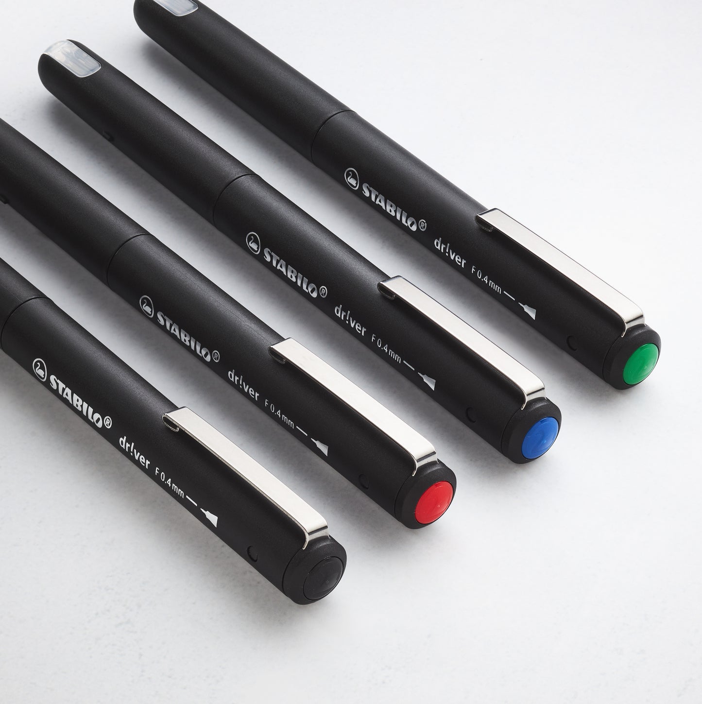 Feutres à Pointe Fine - Étui de 4 Couleurs Variées