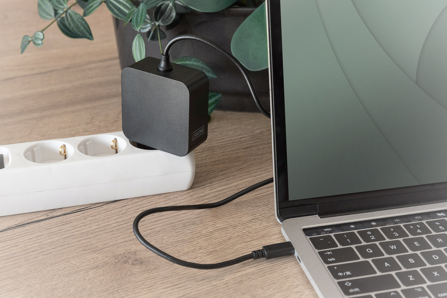 Chargeur usb-c 65w - protection intégrée